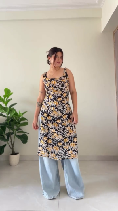 Women's Printed Cotton A-Line Kurti, Square Neck