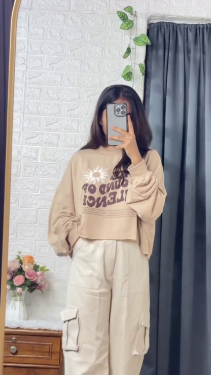 Women's Oversized Graphic Cropped Sweatshirt in Cotton Fleece