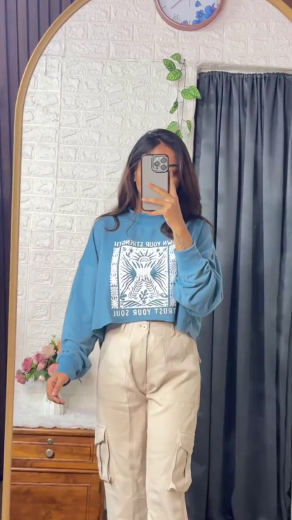 Women's Oversized Graphic Cropped Sweatshirt in Cotton Fleece