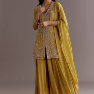 Classy Calm Ivory Kurta Set for Minimal Photoshoots