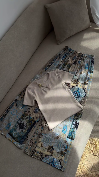 Beige Short-Sleeve Top with Patterned Wide-Leg Pants