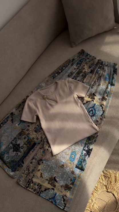 Beige Short-Sleeve Top with Patterned Wide-Leg Pants